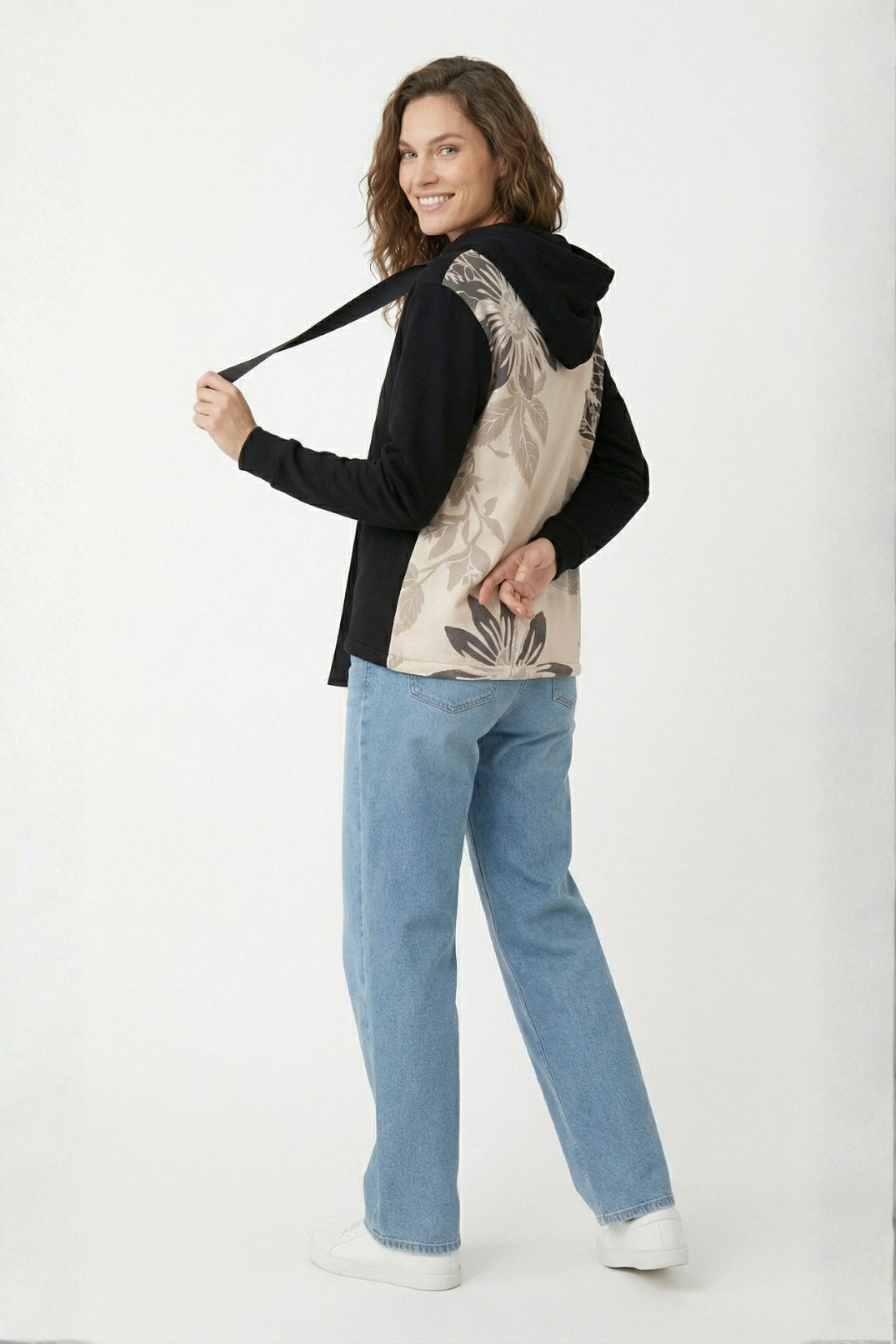 Hoodie Nevado Chulupa Negra - moda mujer Colombia OchoCinco