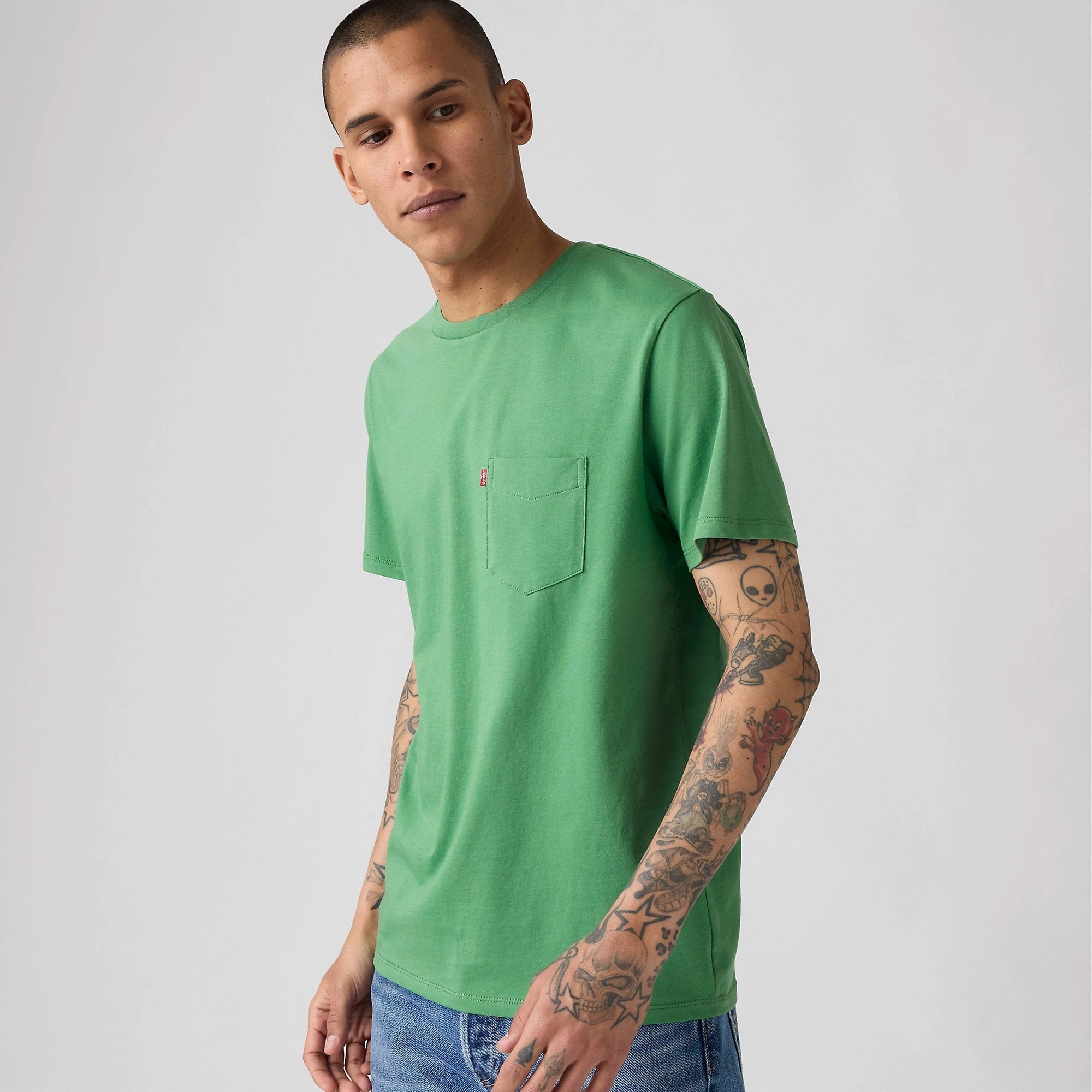 Camiseta Levis Mangas Cortas Lisa Con Bolsillo Para Caballeros by Levis