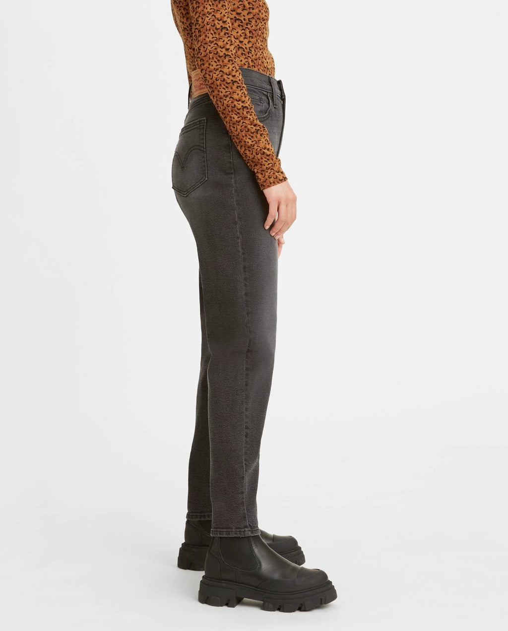 Pantalones Jeans Levis Strauss Mom Jeans para Damas 269860015