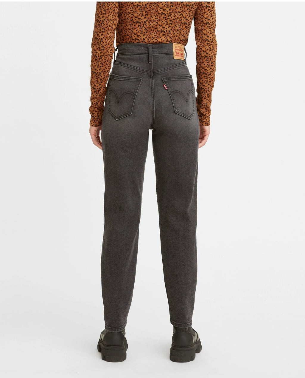 Pantalones Jeans Levis Strauss Mom Jeans para Damas 269860015