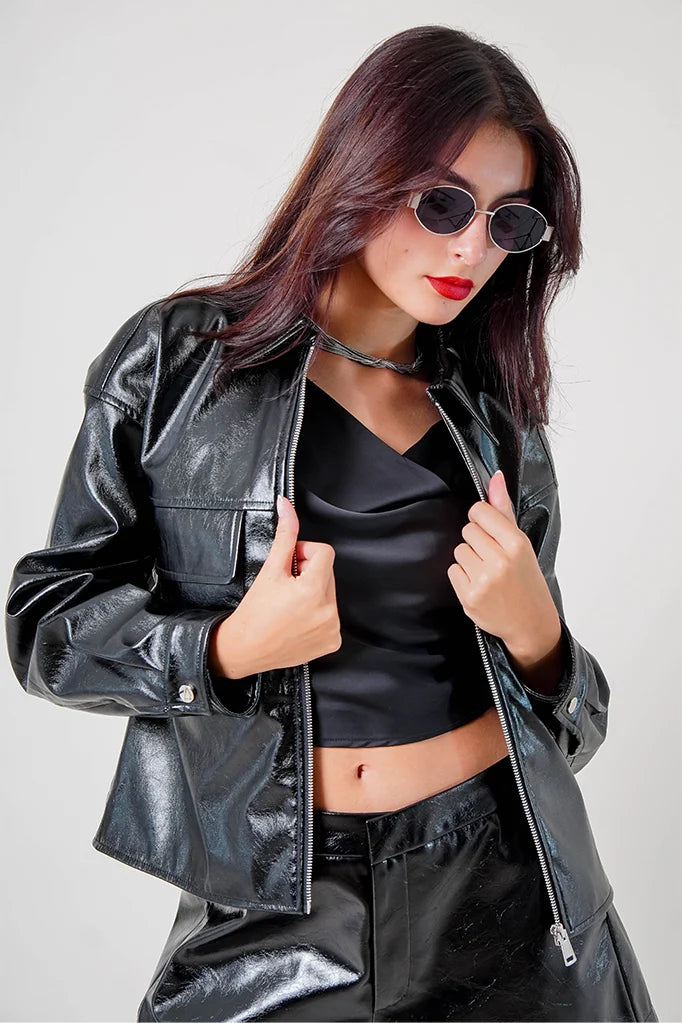 26 CHAQUETA EFECTO PIEL 8760.