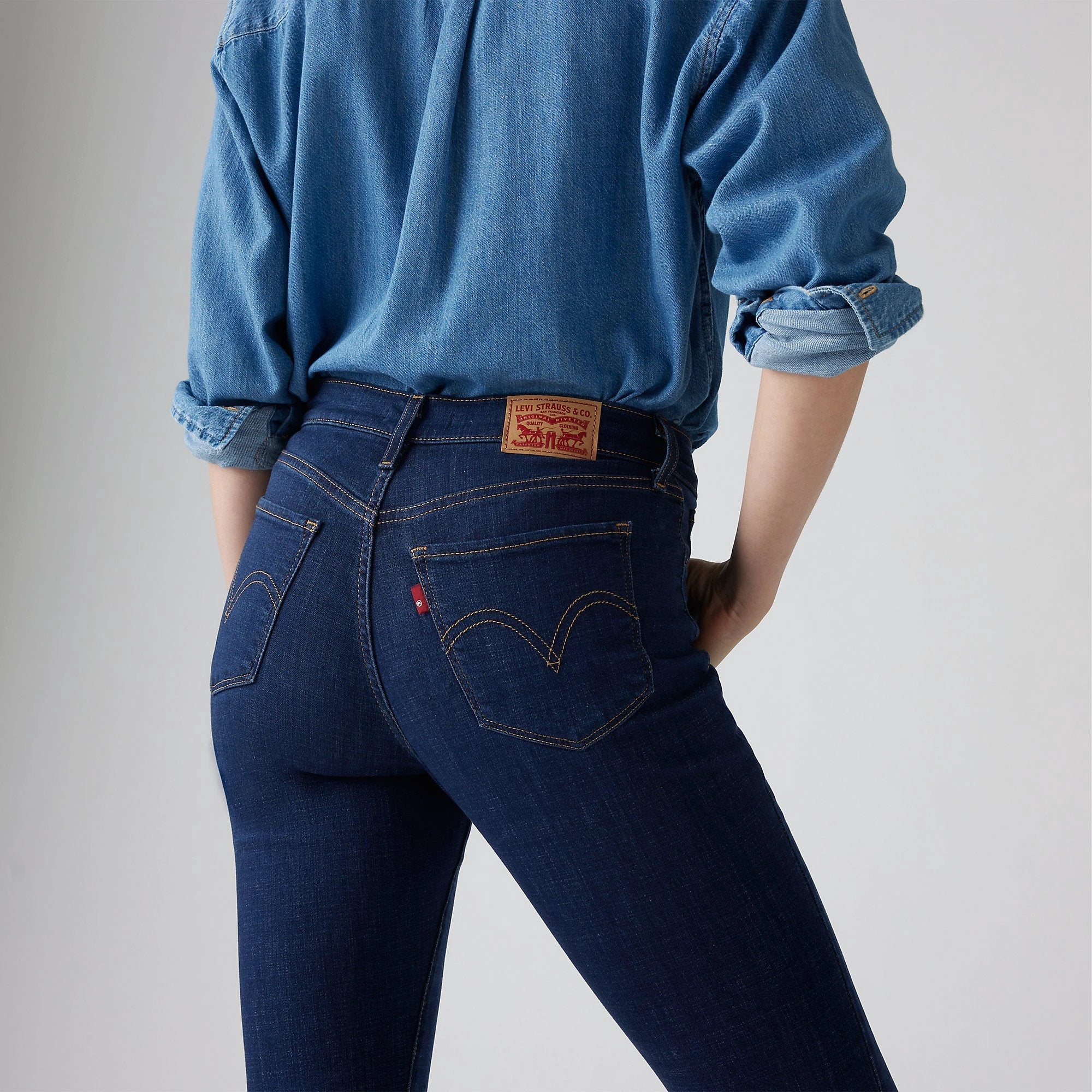 Pantalones Jeans Levis Classic Straight Para Damas by Levis