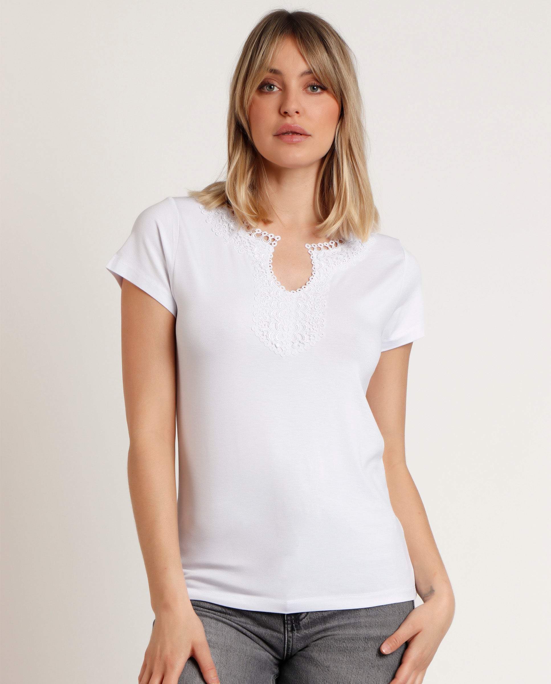 Blusa Admas Mangas Cortas Encaje Lisa P/ Damas by Admas
