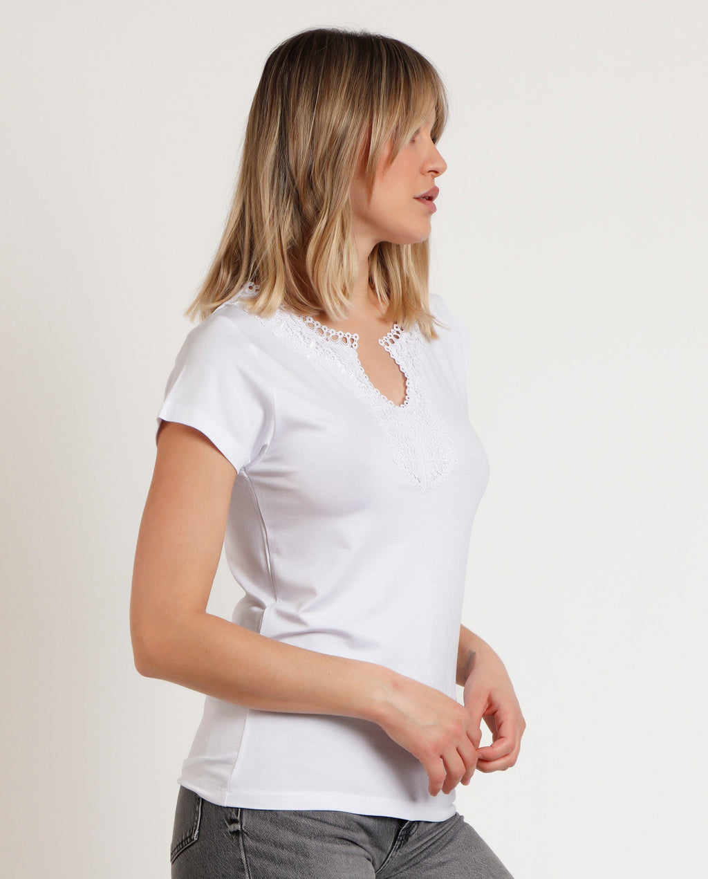 Blusa Admas Mangas Cortas Encaje Lisa P/ Damas by Admas