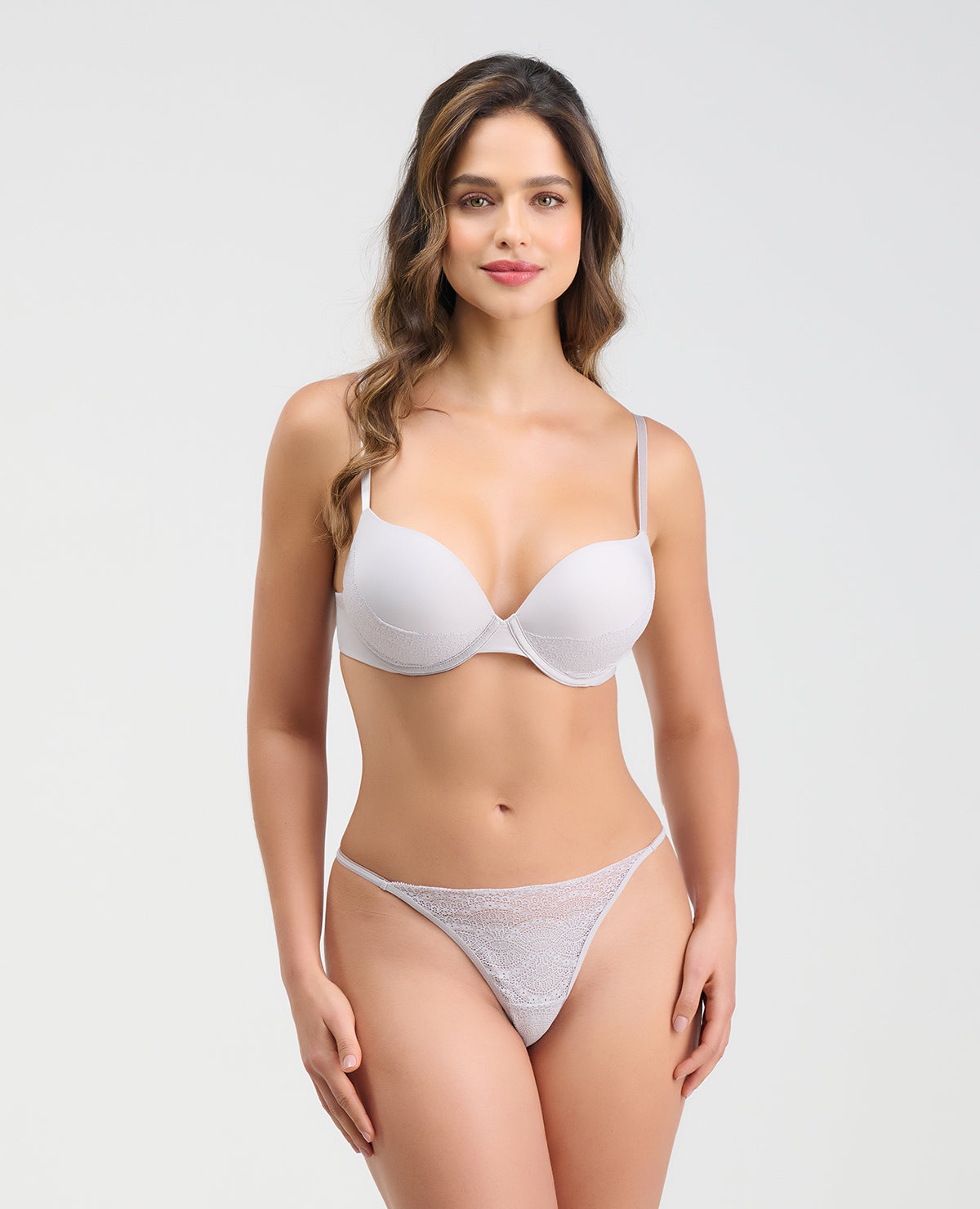 Brasier-|-Extra-Realce-|-Encaje-en-la-Base_St Even Colombia_49550