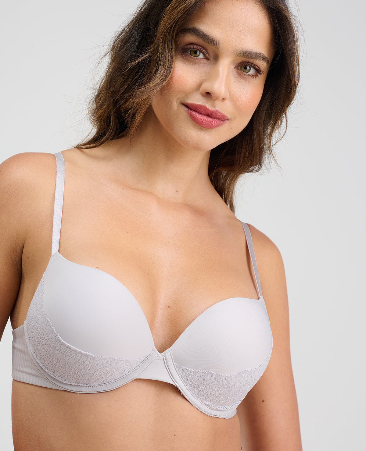 Brasier-|-Extra-Realce-|-Encaje-en-la-Base_St Even Colombia_49550