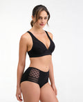 Brasier-Triangular-|-Realce-Natural-|-Sin-varillas_St Even Colombia_49840