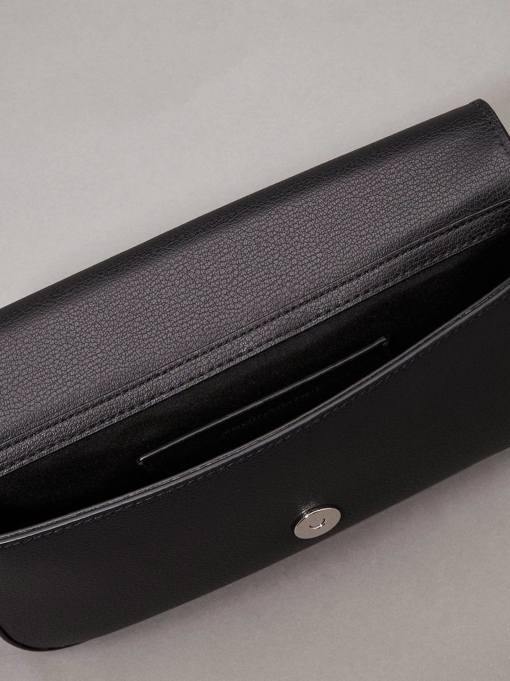 Cartera Calvin Klein Para Damas by Calvin Klein