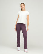 Camiseta deportiva holgada St. Even color ivory para mujer, con manga rodada y cuello redondo para yoga o entrenamiento.
