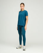 Camiseta deportiva azul de cuello redondo y silueta holgada para mujer, marca St Even.