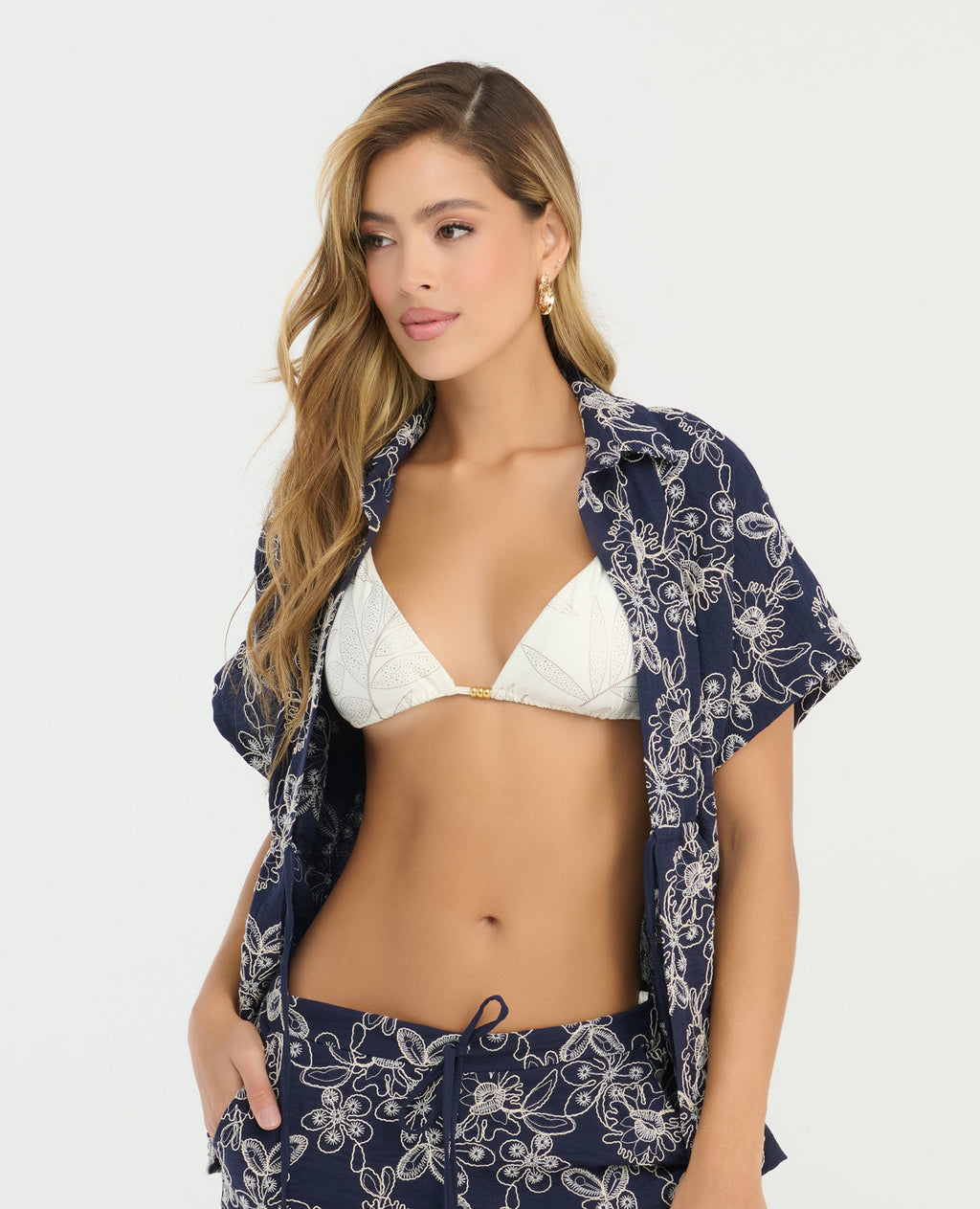 Camisa-|-Manga-Rodada-|-Detalles-Bordados_St Even Colombia_900057