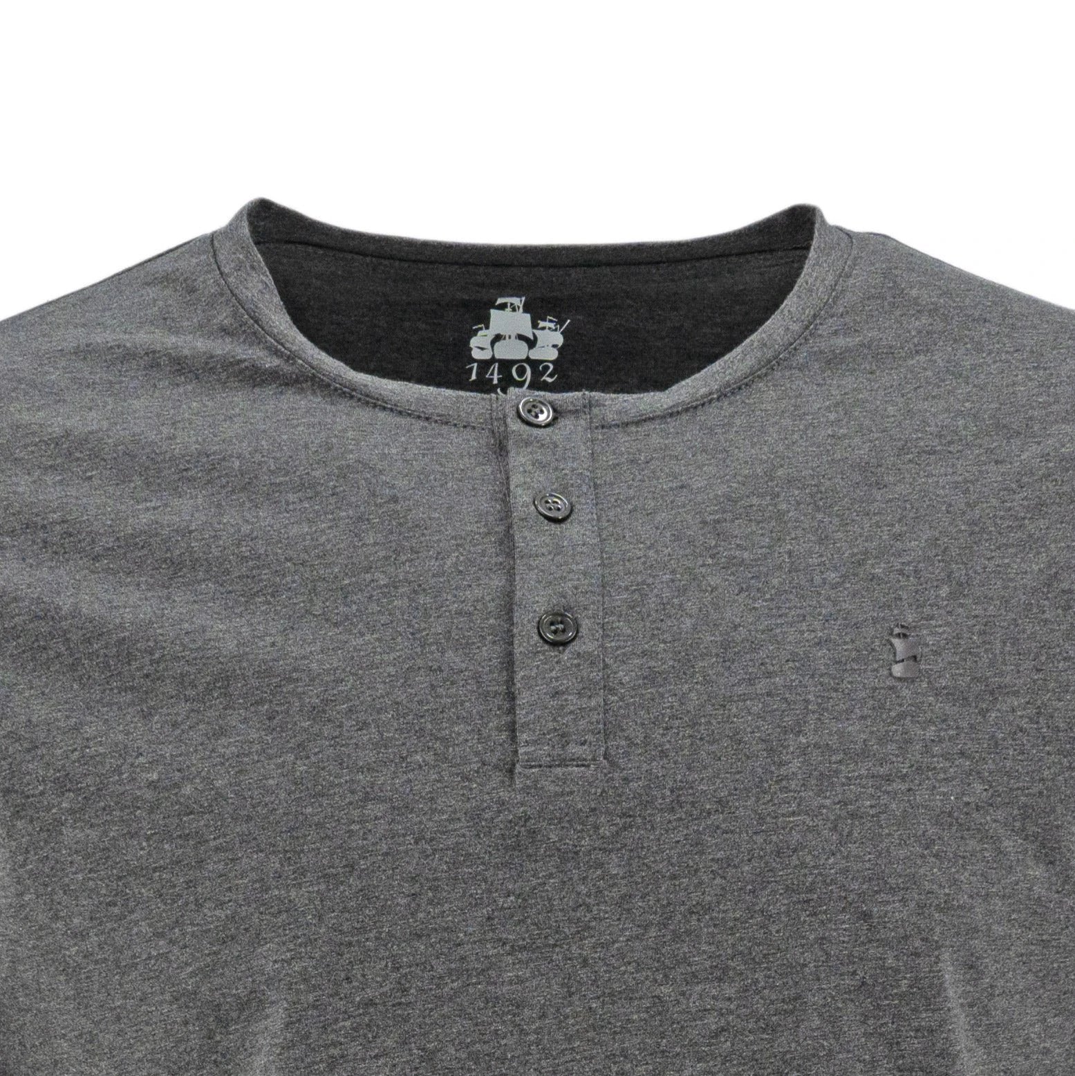 Camiseta 1492 Mangas Cortas Cuello Henley Lisa Para Caballeros by 1492