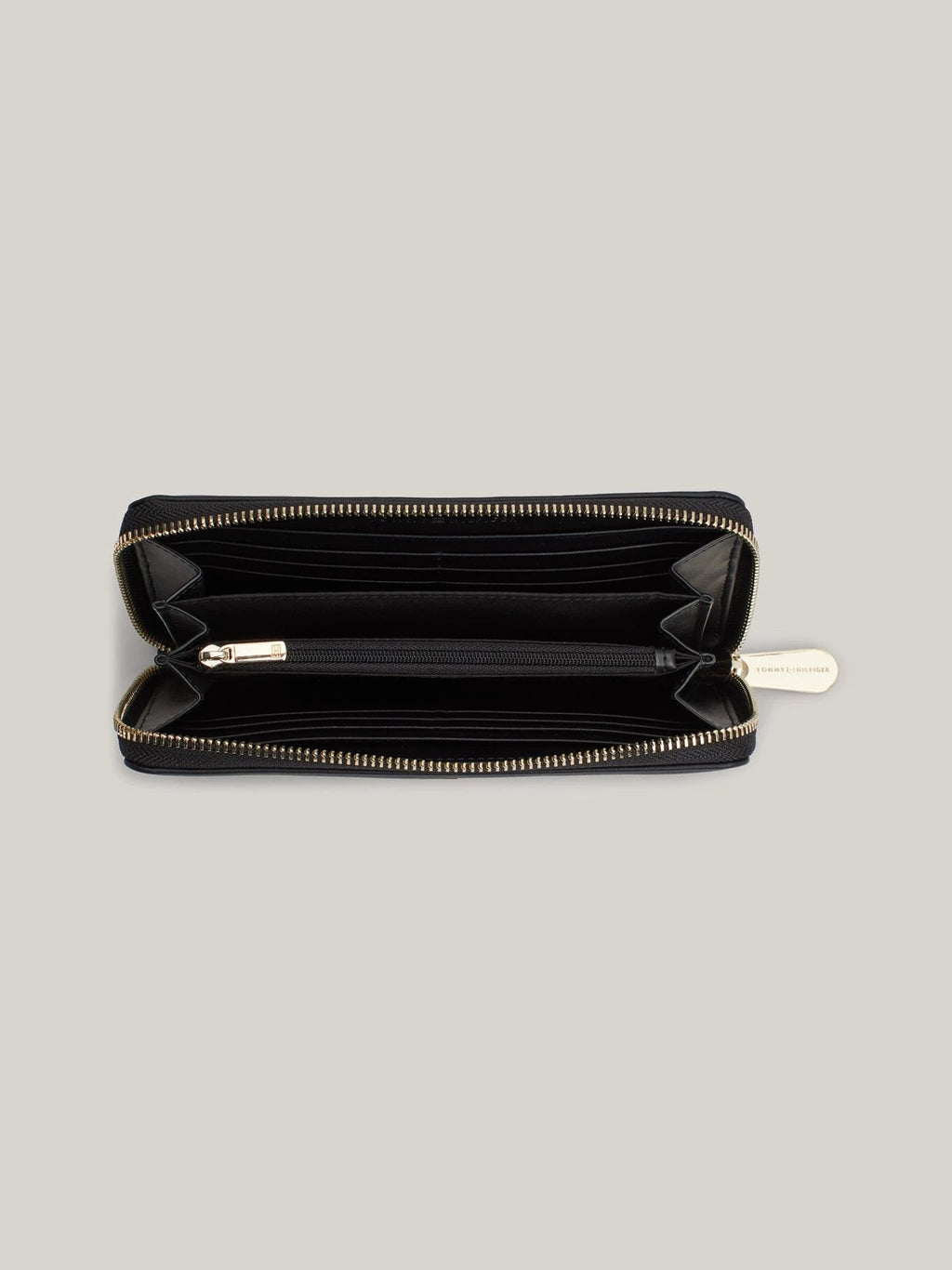Monedero Tommy Hilfiger Para Damas by Tommy Hilfiger