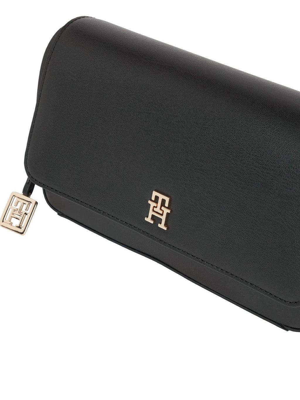 Cartera Tommy Hilfiger Para Damas by Tommy Hilfiger