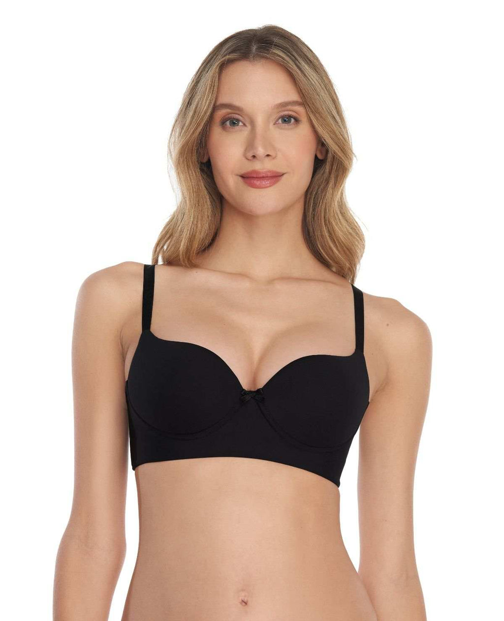 Modelo usando brasier negro de realce natural con copas suaves, cubrimiento completo y cargaderas ajustables.
