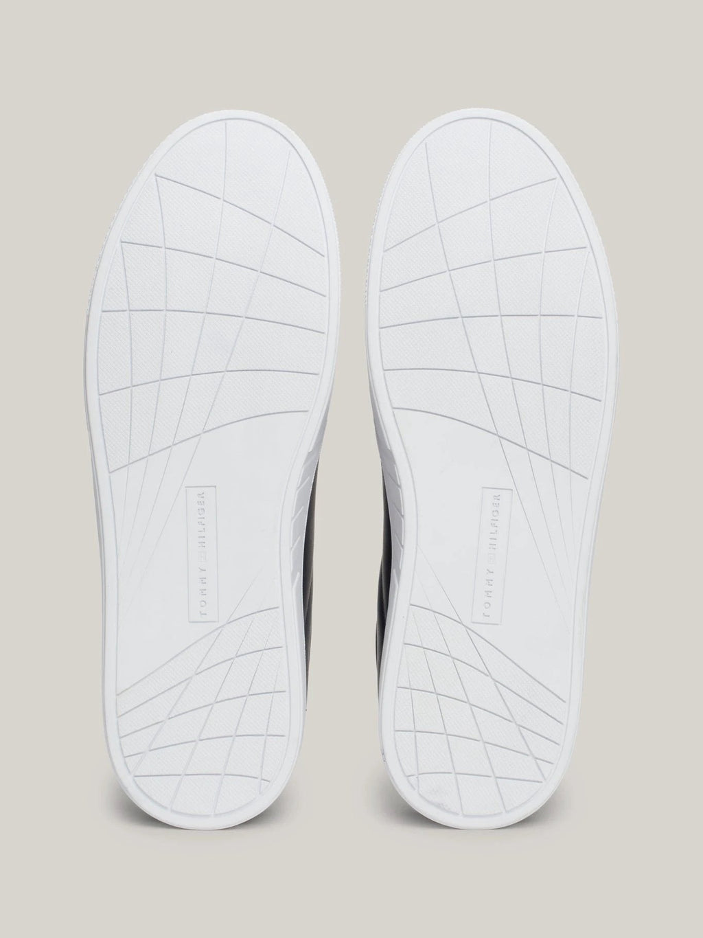 Tenis Tommy Hilfiger Para Caballeros by Tommy Hilfiger