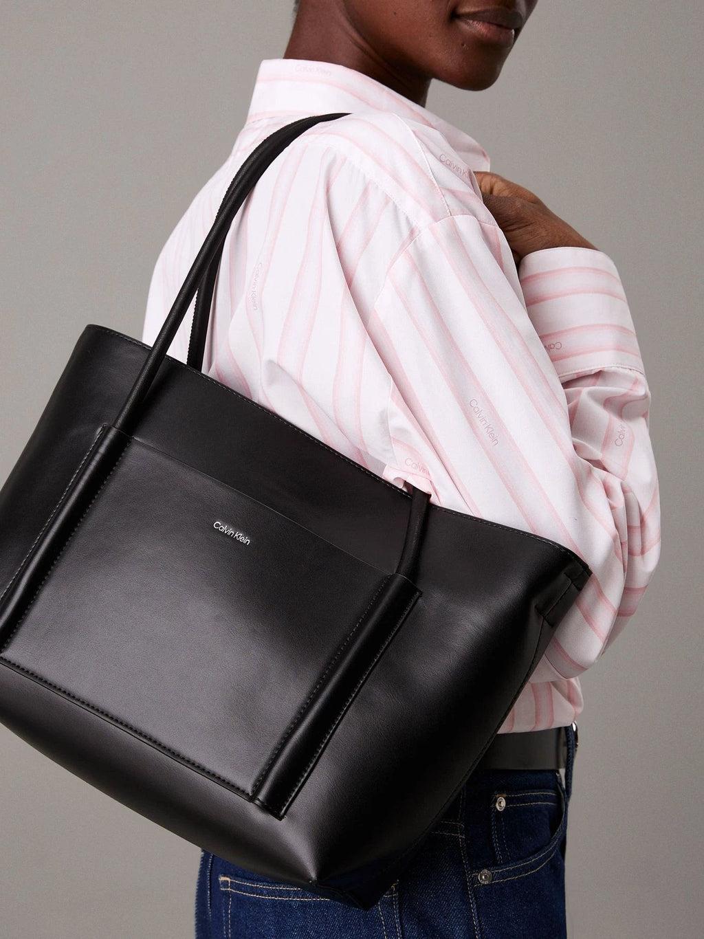 Cartera Calvin Klein Para Damas by Calvin Klein