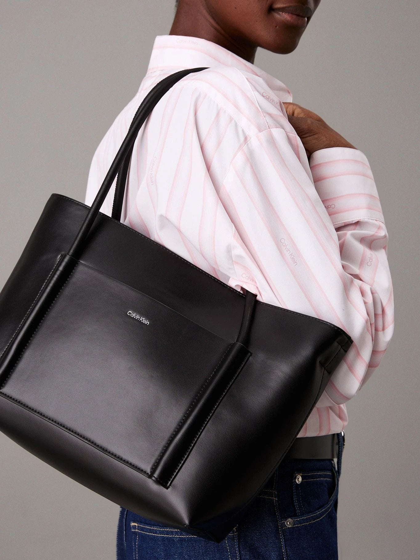 Cartera Calvin Klein Para Damas by Calvin Klein