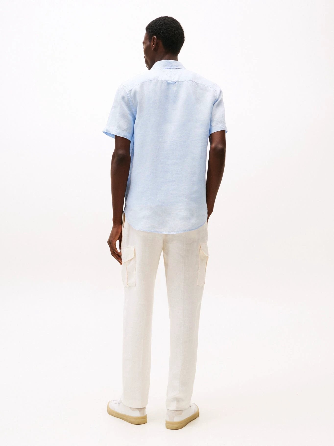 Camisa Tommy Hilfiger Mangas Cortas Lisa Para Caballeros by Tommy Hilfiger