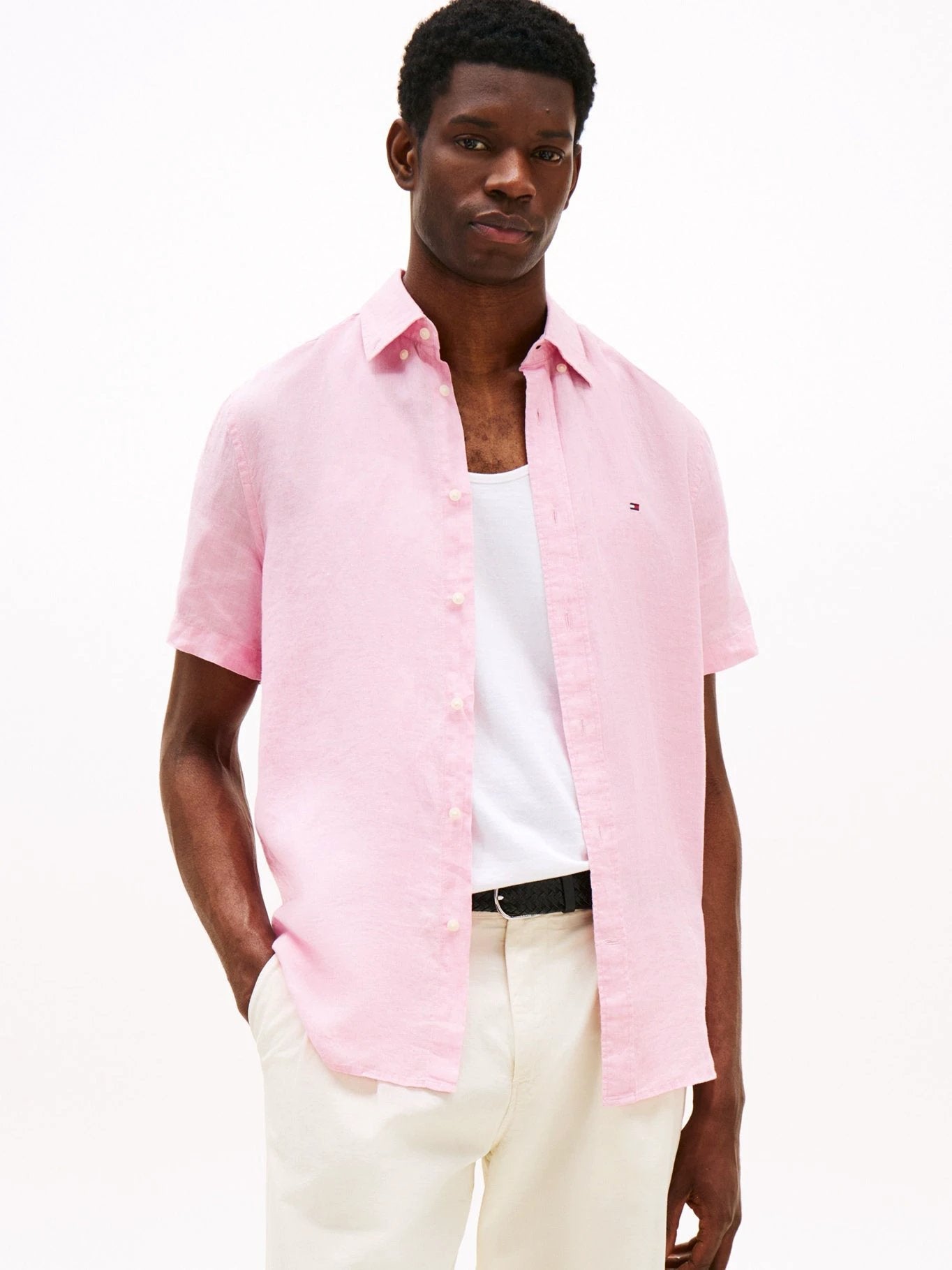 Camisa Tommy Hilfiger Mangas Cortas Lisa Para Caballeros by Tommy Hilfiger