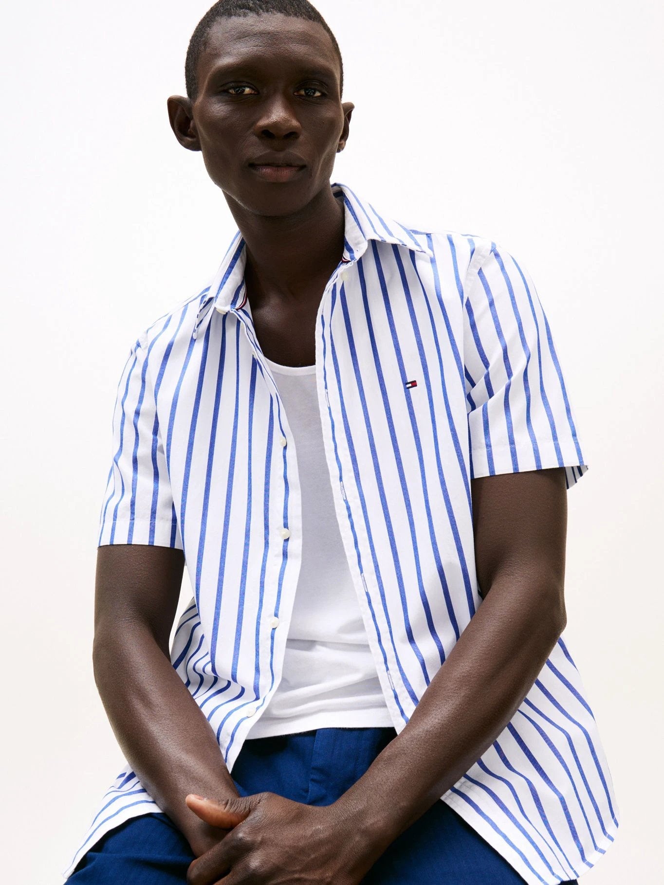Camisa Tommy Hilfiger Mangas Cortas Rayas Para Caballeros by Tommy Hilfiger