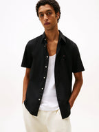 Camisa Tommy Hilfiger Mangas Cortas Lisa Para Caballeros by Tommy Hilfiger