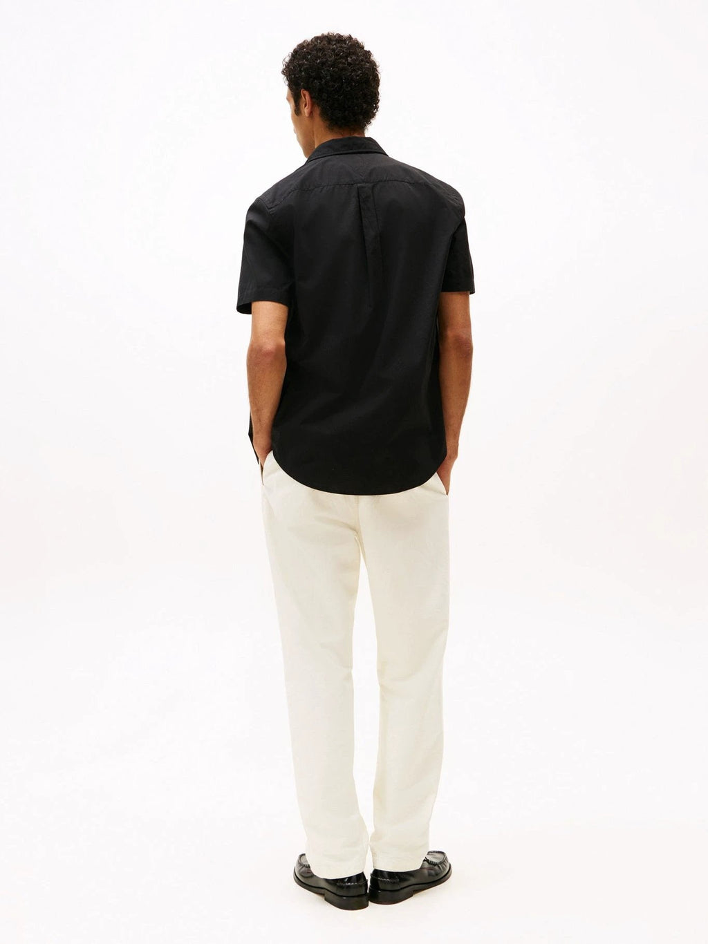 Camisa Tommy Hilfiger Mangas Cortas Lisa Para Caballeros by Tommy Hilfiger