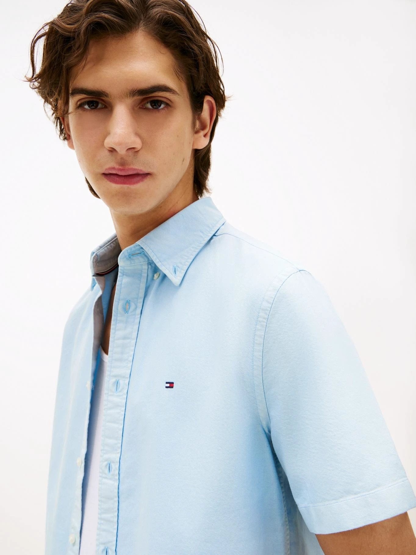 Camisa Tommy Hilfiger Mangas Cortas Lisa Para Caballeros by Tommy Hilfiger
