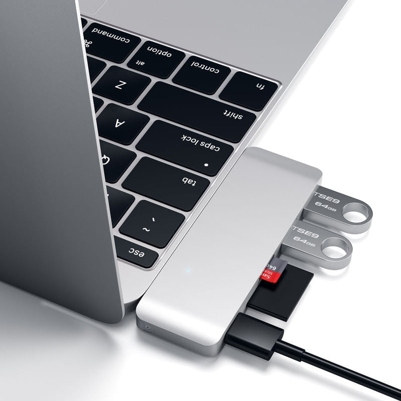 Satechi Type-C USB Passthrough Hub