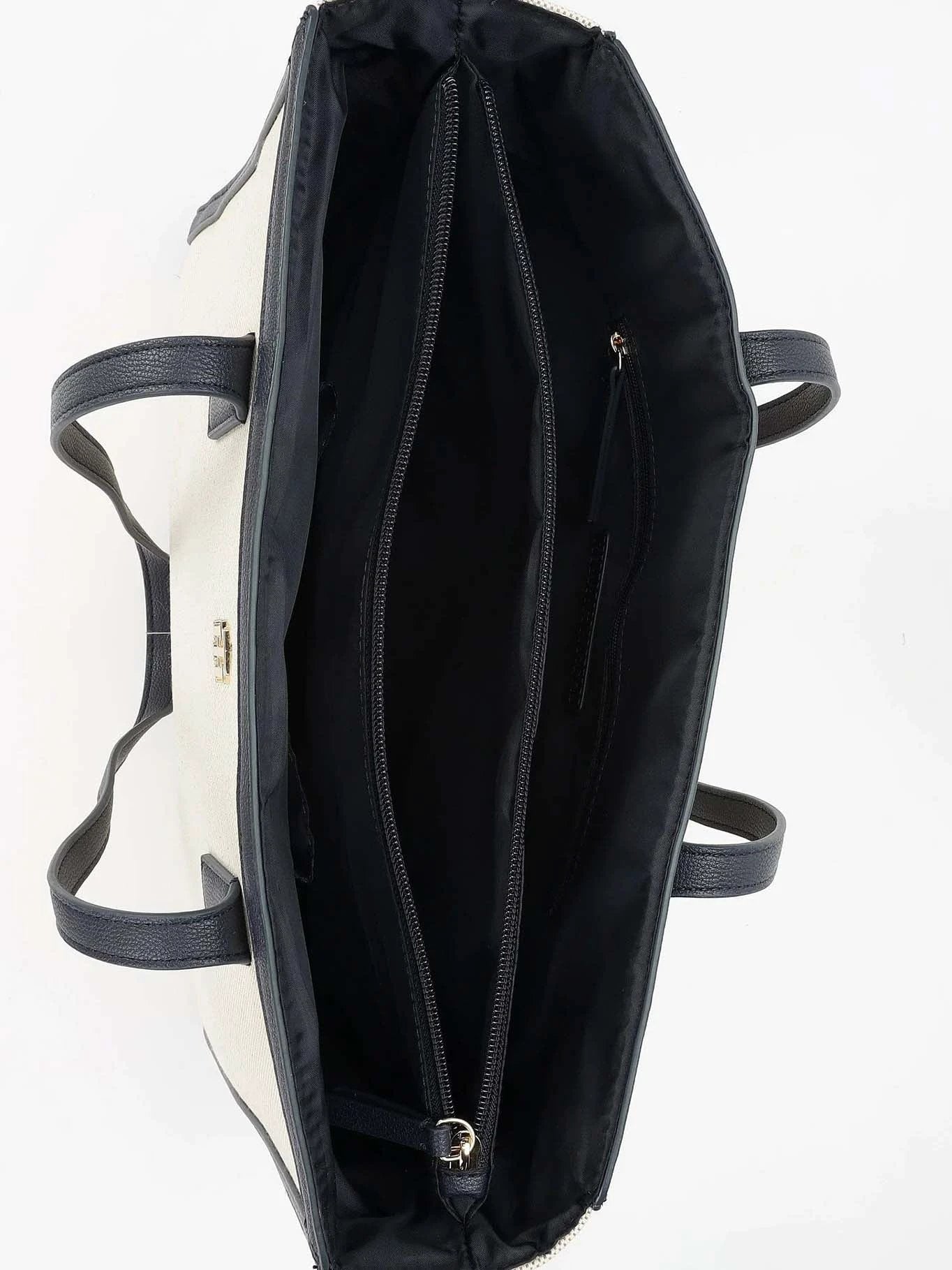 Cartera Tommy Hilfiger Para Damas by Tommy Hilfiger