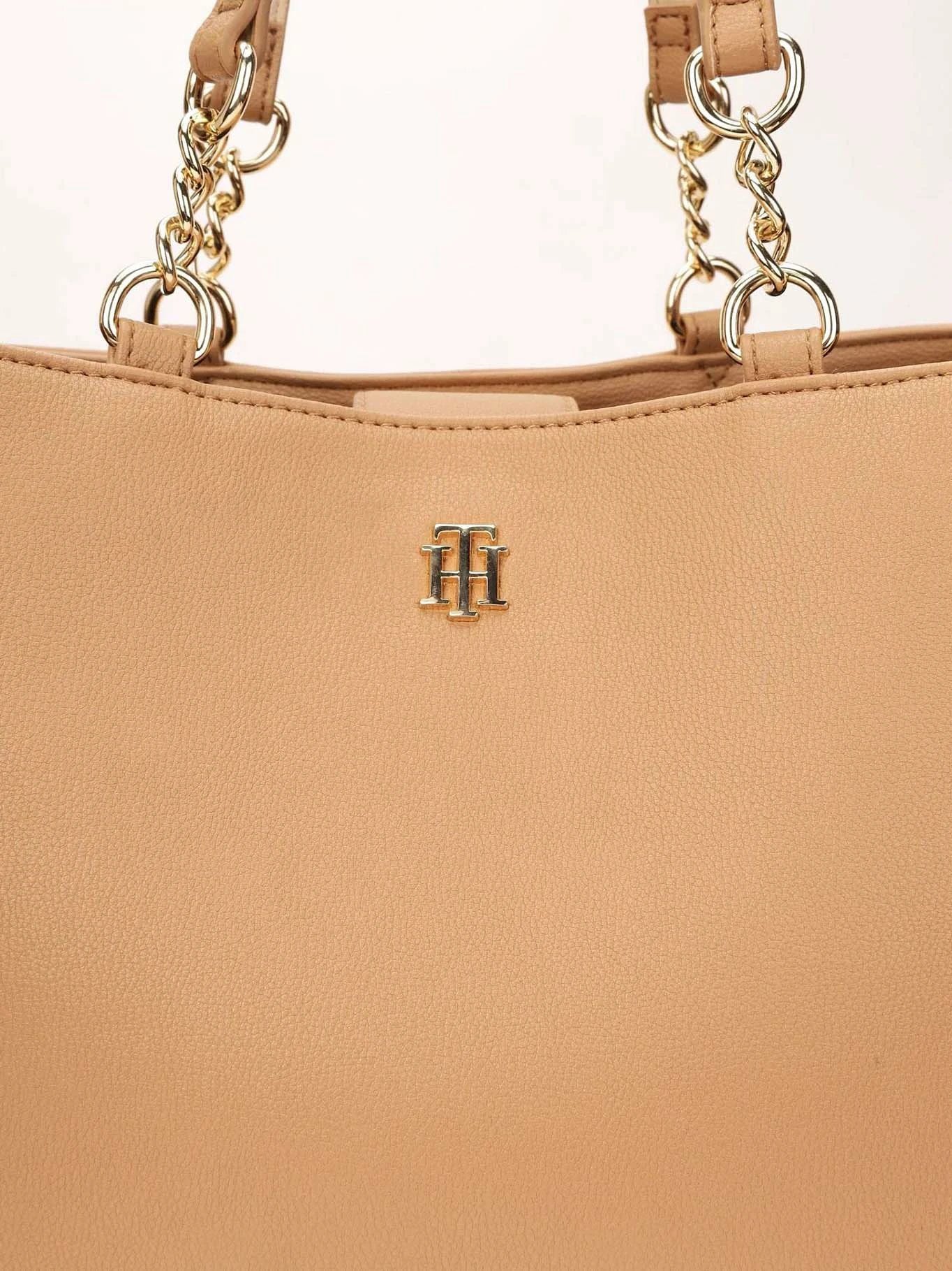 Cartera Tommy Hilfiger Para Damas by Tommy Hilfiger