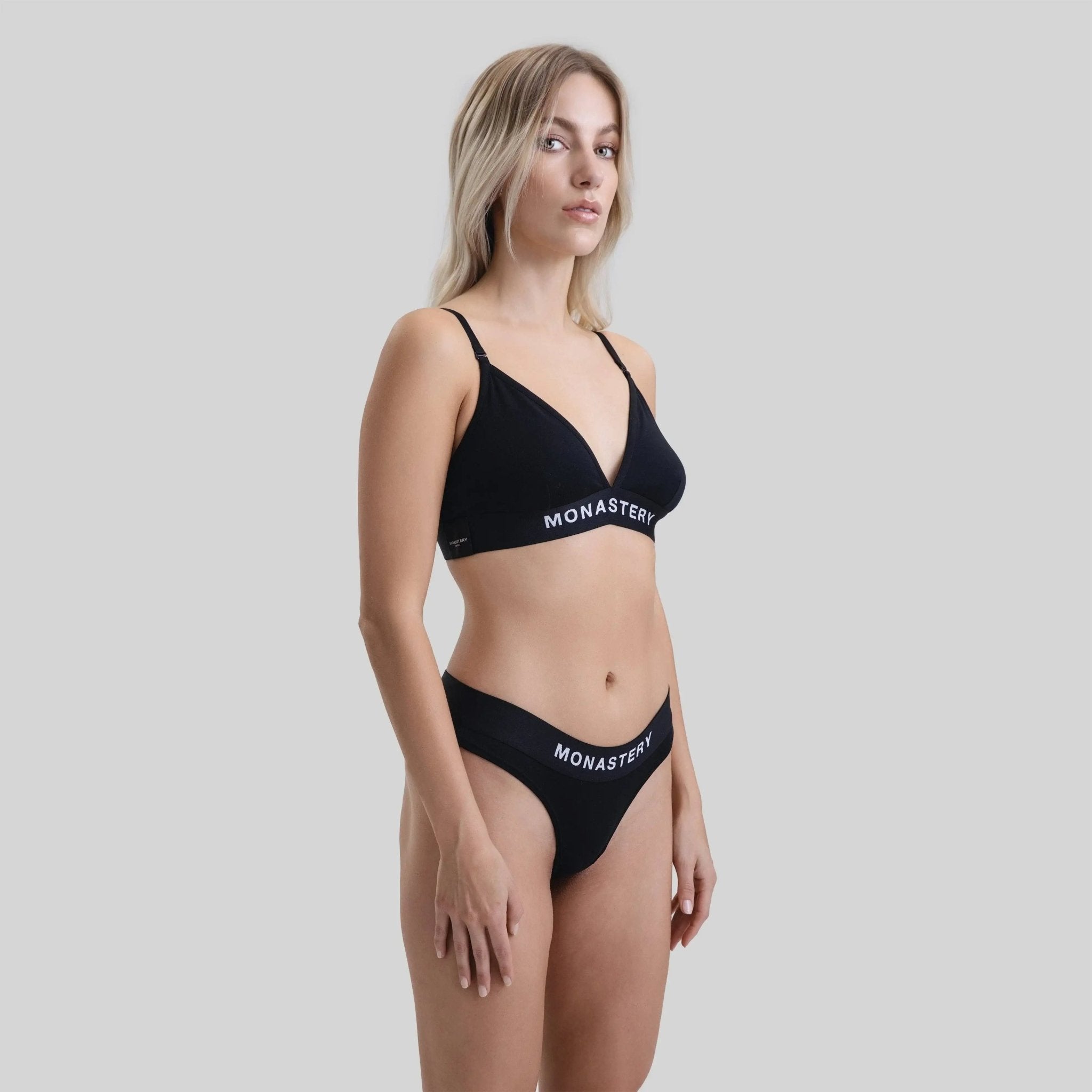 AZURE BRASIER BLACK - Monastery | Tienda Oficial Colombia