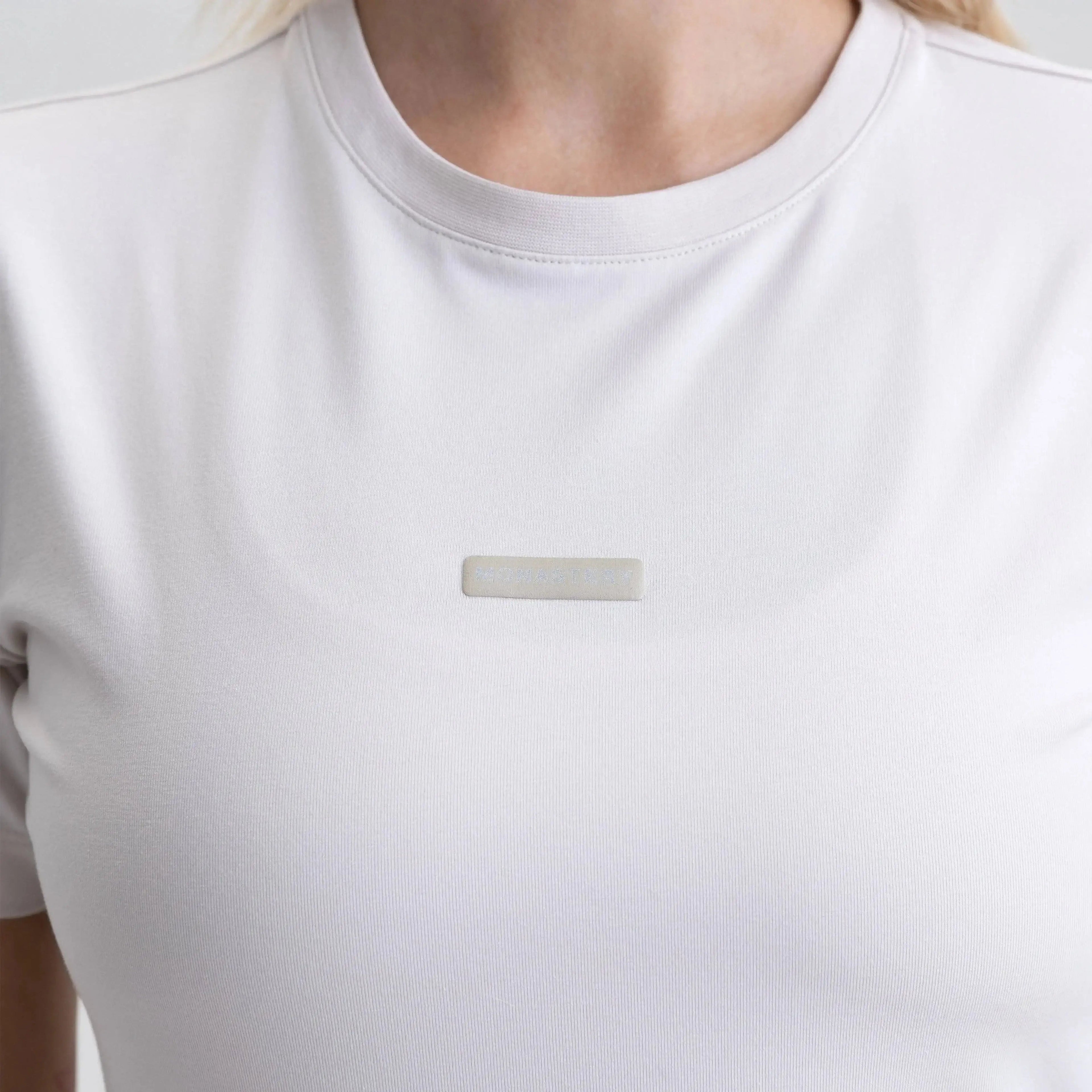 BATUR T-SHIRT WOMEN MOONBEAM - Monastery | Tienda Oficial Colombia