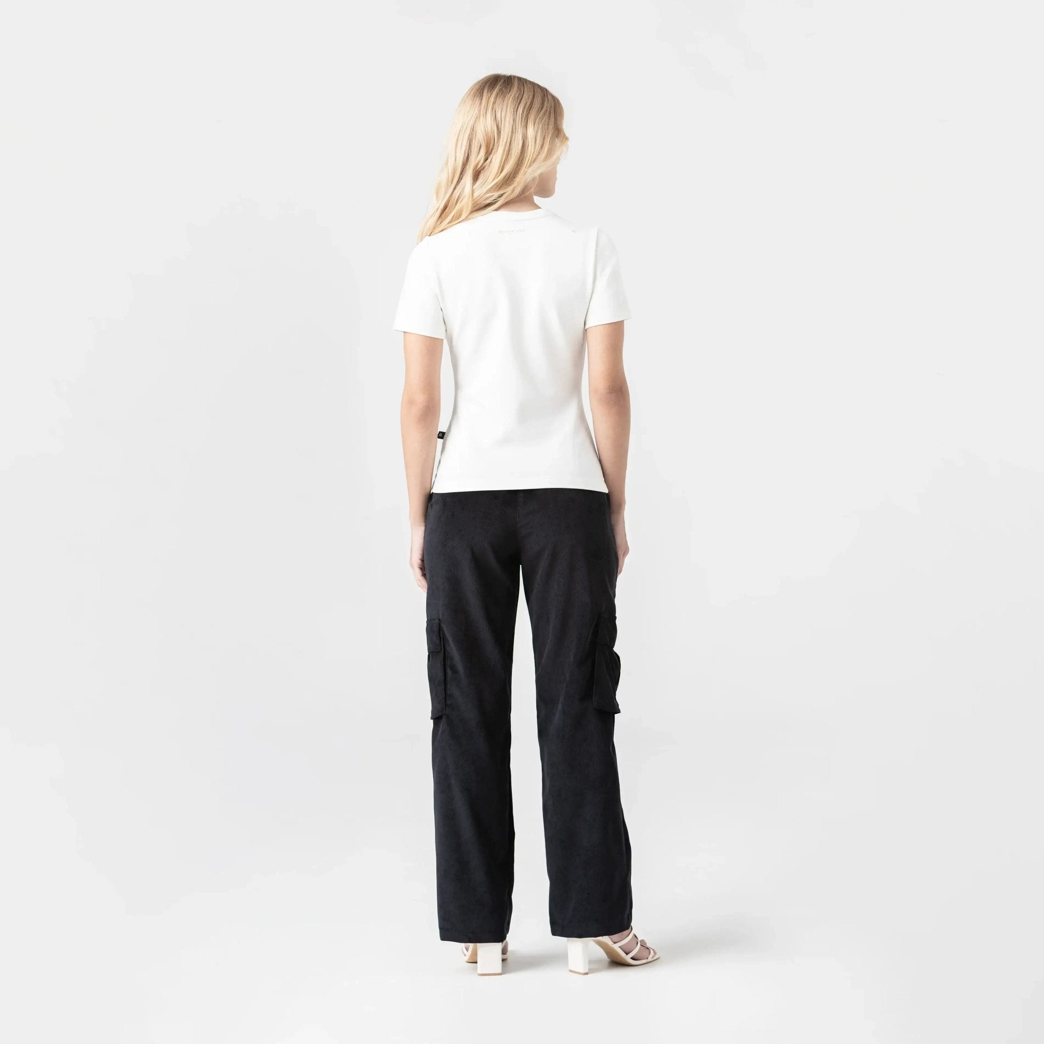CADI T - SHIRT WOMEN WHITE - Monastery | Tienda Oficial Colombia