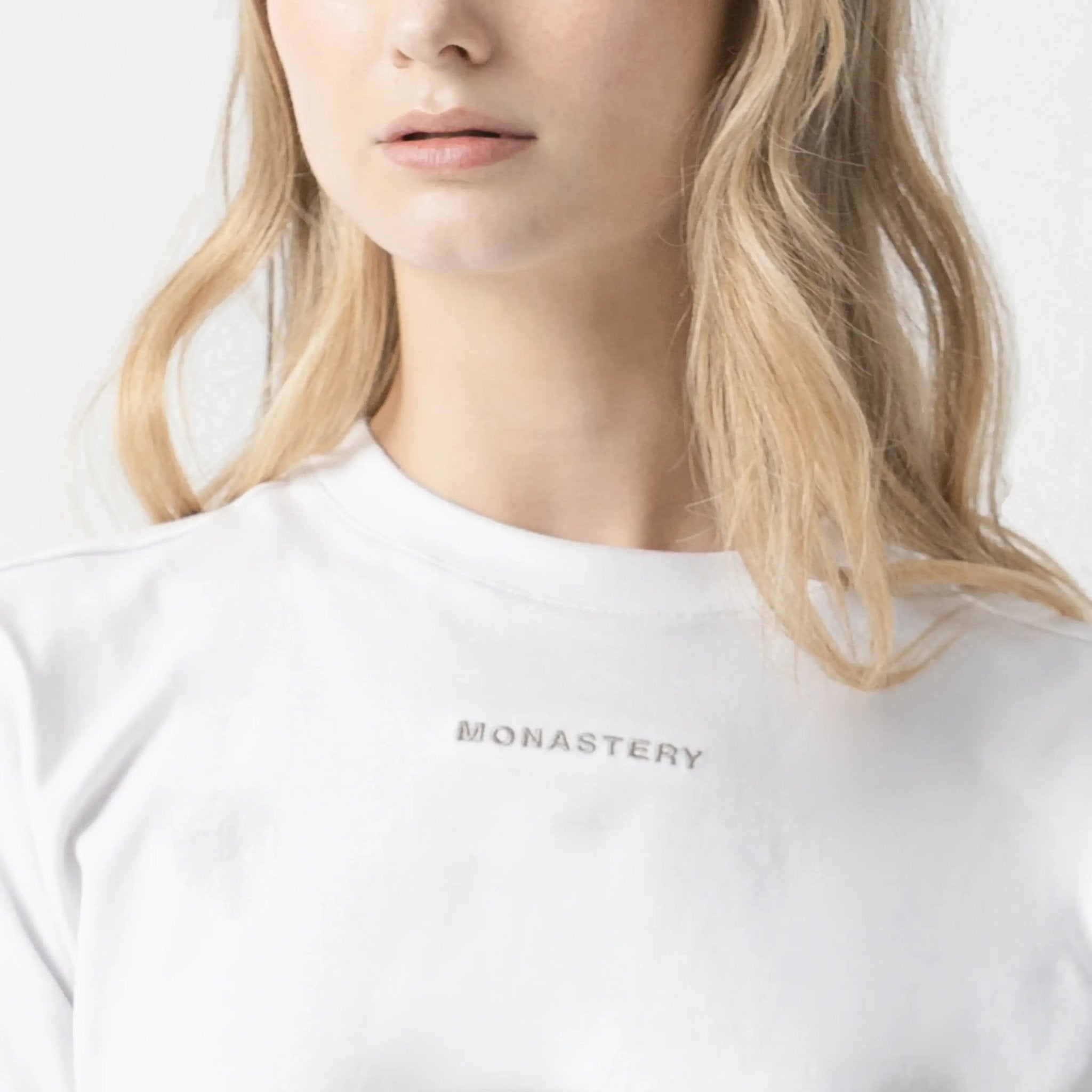 HAZEN CROP TOP WOMEN WHITE - Monastery | Tienda Oficial Colombia