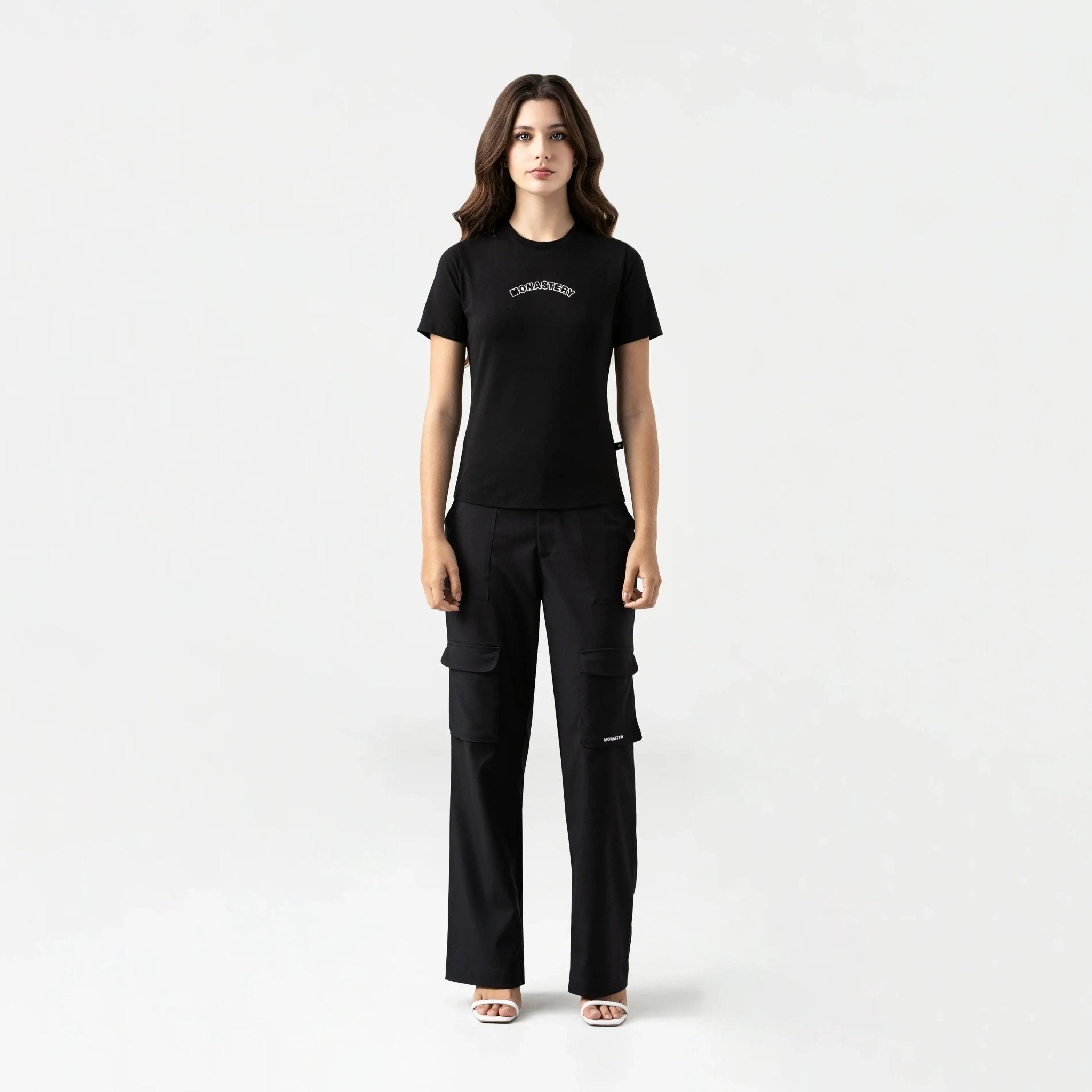 ISSLA T - SHIRT WOMEN BLACK - Monastery | Tienda Oficial Colombia
