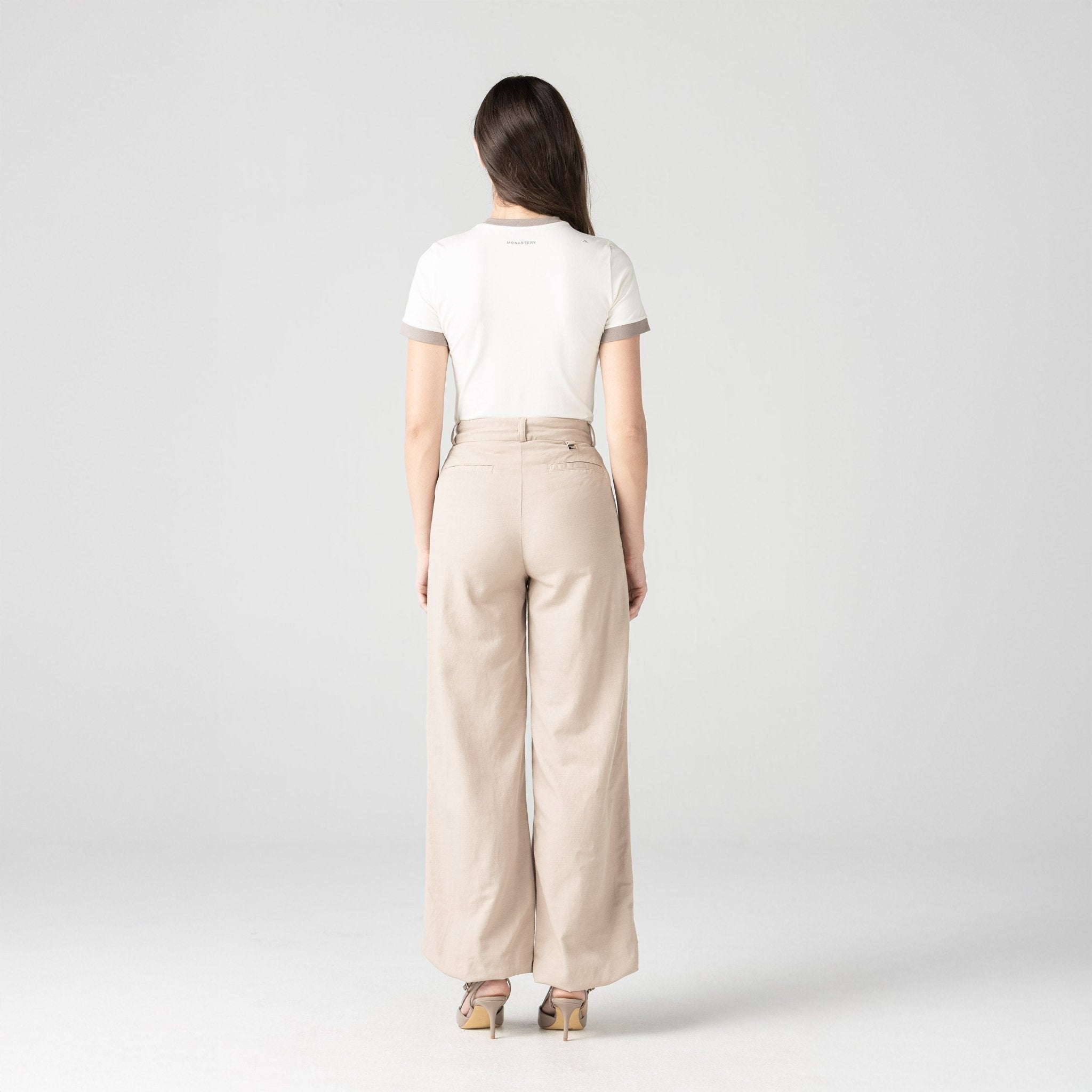 SAMARA T - SHIRT WOMEN EGRET - Monastery | Tienda Oficial Colombia